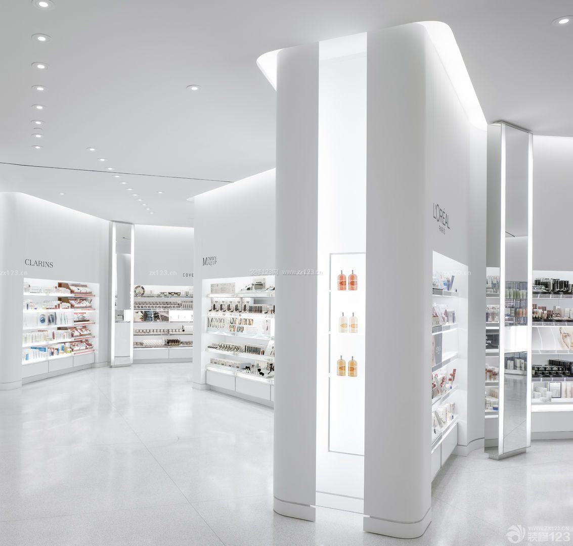 解構之美 后現代風格化妝品店的視覺革命